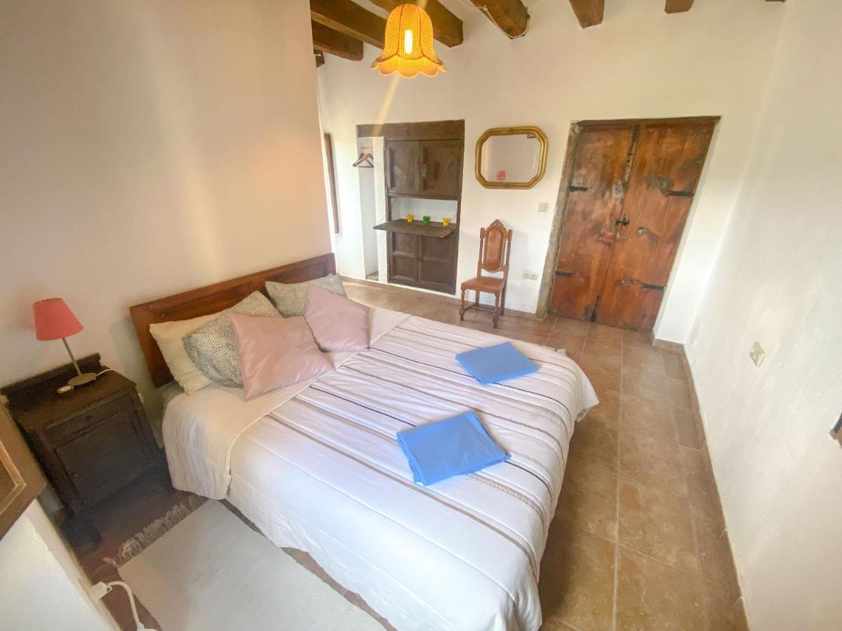 Casa Rural Sant Petrus De Madrona Pinell de Solsones Eksteriør bilde